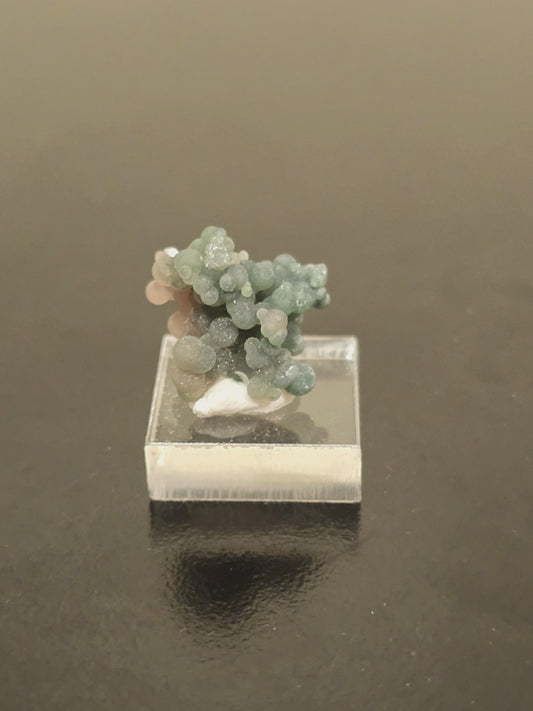 Grape Agate Thumbnail Speciman | Botryoidal Chalcedony 15.7 mm